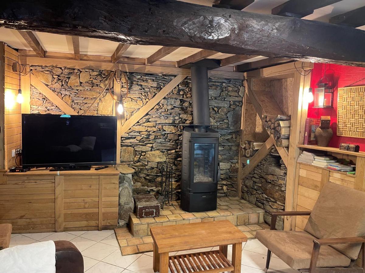 Grange Renovee, Pyrenees Ariegeoises, Gite Haute Ariege Auzat المظهر الخارجي الصورة