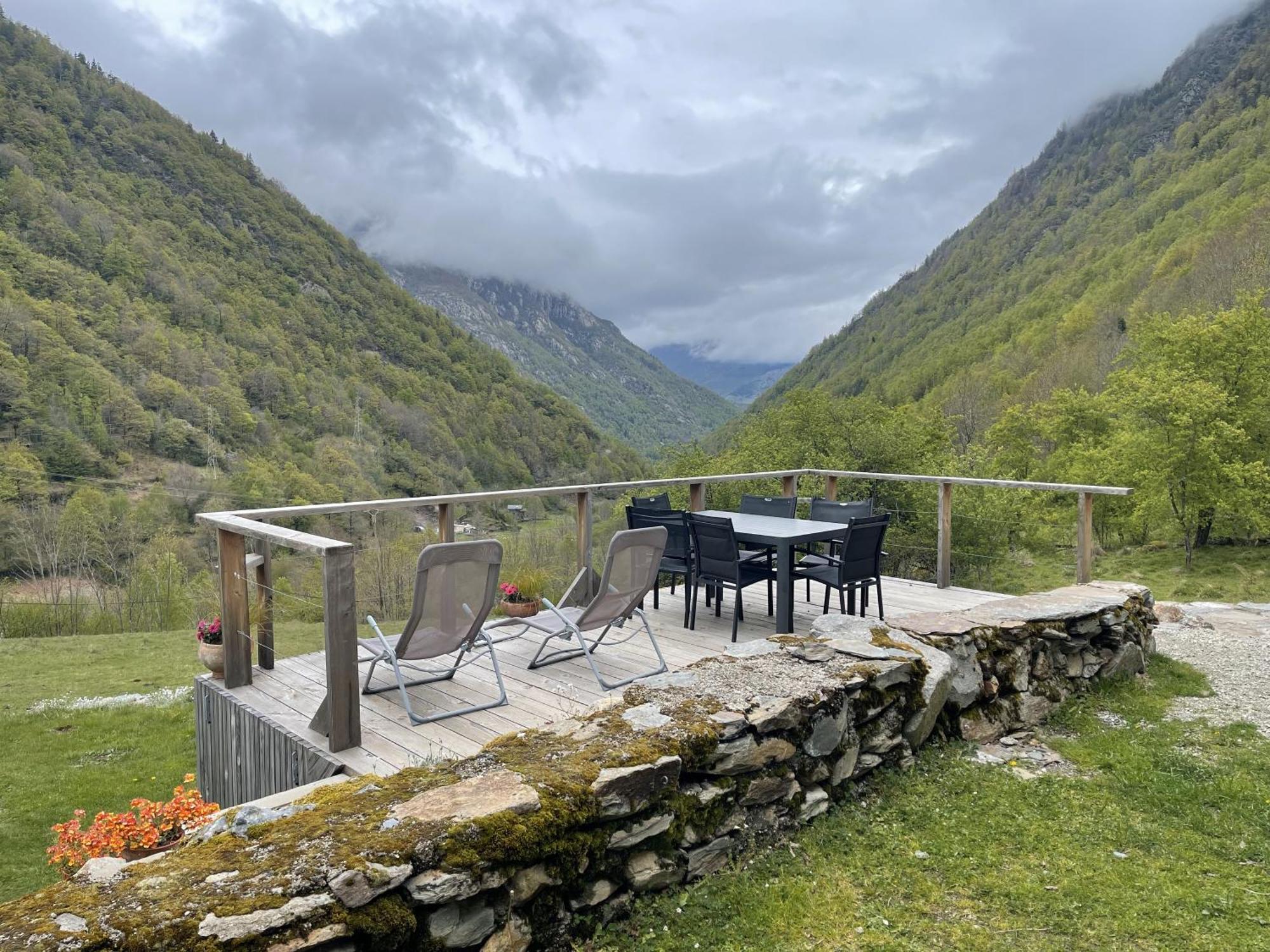 Grange Renovee, Pyrenees Ariegeoises, Gite Haute Ariege Auzat المظهر الخارجي الصورة